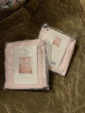 Simply shabby chic  PALE PINK 🌸
window sheers